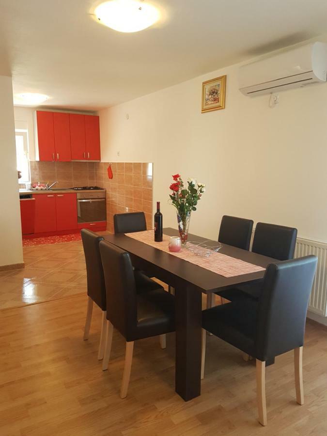 Apartmani Luca Фажана Экстерьер фото