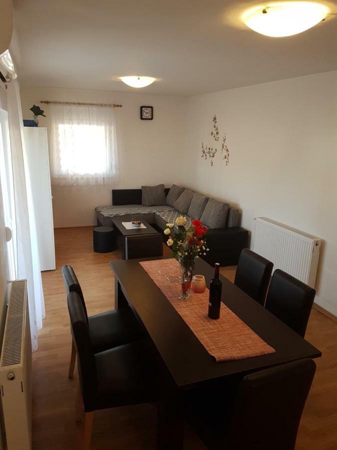 Apartmani Luca Фажана Экстерьер фото